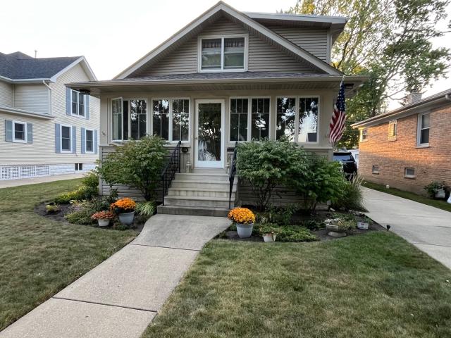 House for sale in Itasca, Illinois