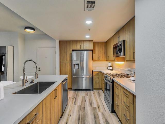 Apartment for rent in Glendale, California