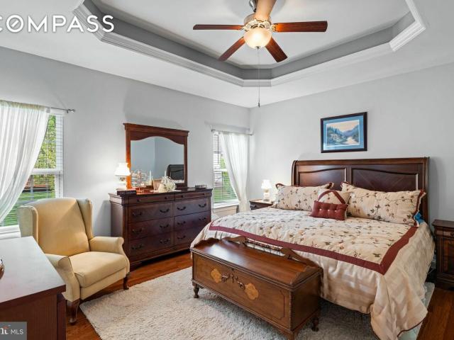 Townhouse for sale in Newark