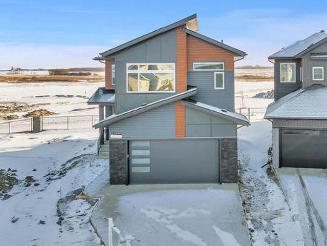 House for sale in Leduc House for sale in Leduc
