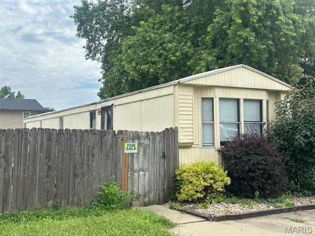 House for sale in Troy, Illinois