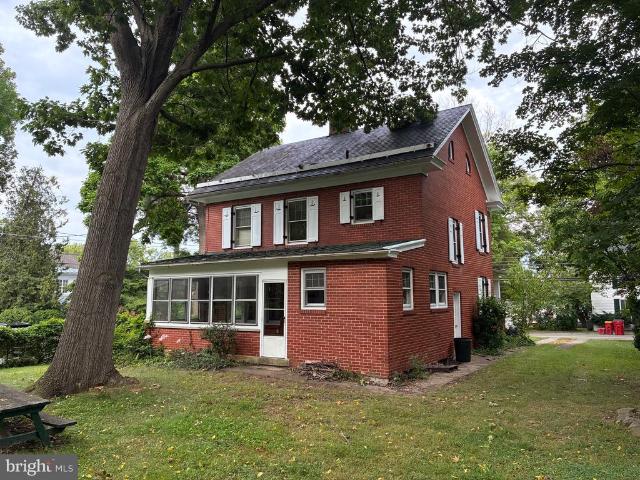 House for sale in Shepherdstown, West Virginia