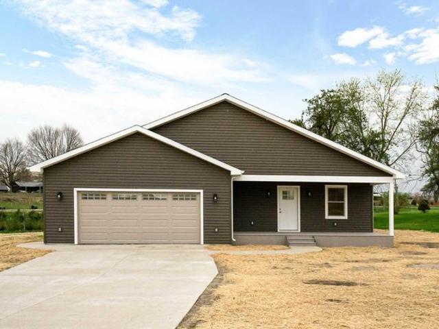 House for sale in Pierceton, Indiana