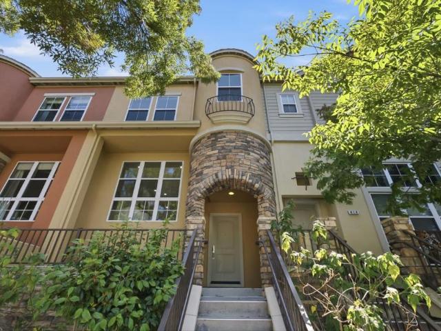 Townhouse for sale in Sunnyvale, Santa Clara County