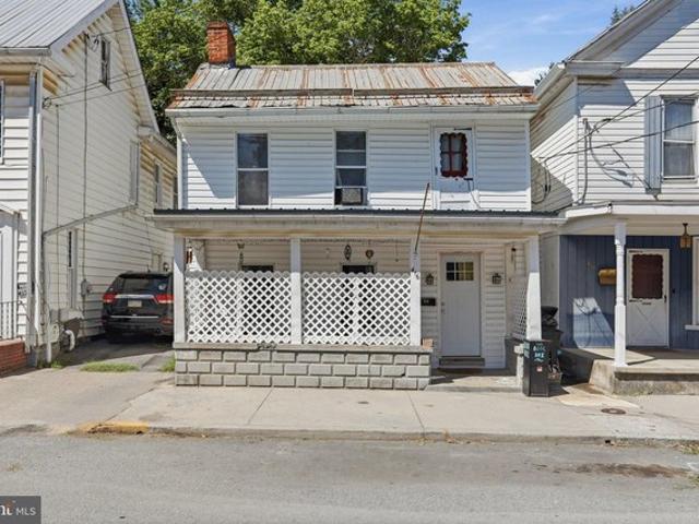 House for sale in Falling Waters, West Virginia