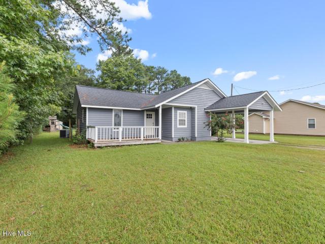 House for sale in Hubert, Onslow County