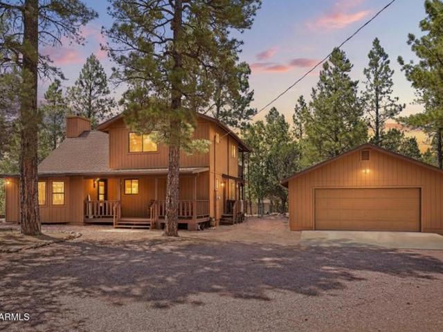 House for sale in Happy Jack, Arizona