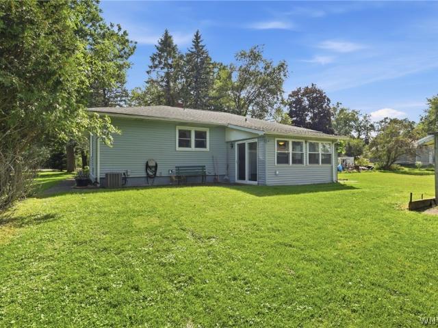 House for sale in New Ebenezer, Town of West Seneca