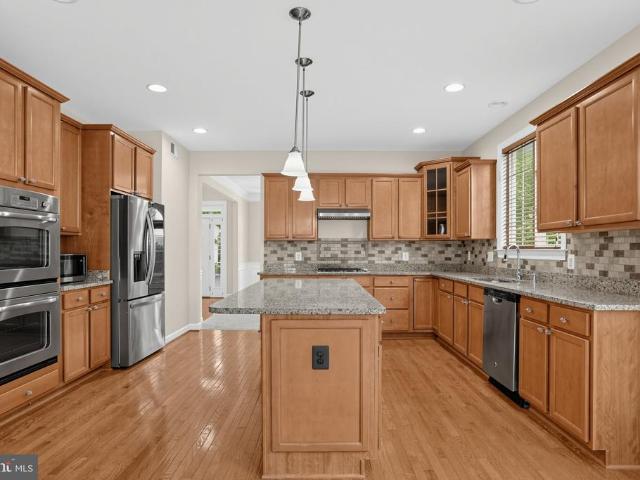 Townhouse for sale in Greenfield Crossing, Stone Ridge