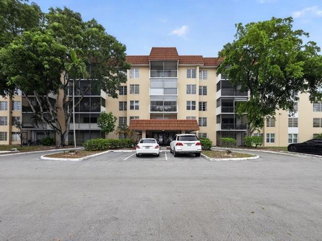 Condo for sale in Lauderhill, Florida