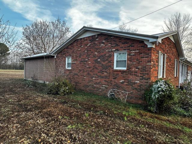 House for sale in Mayfield, Kentucky