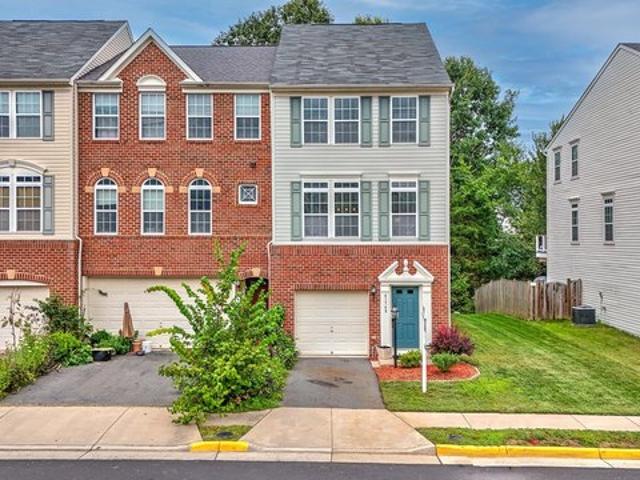 Townhouse for sale in Aldie, Loudoun County