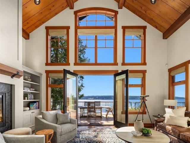 House for sale in Freeland, Washington
