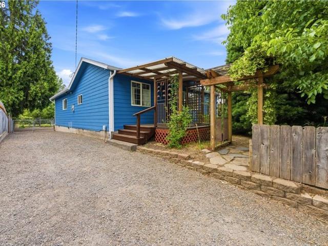 House for sale in Oregonia