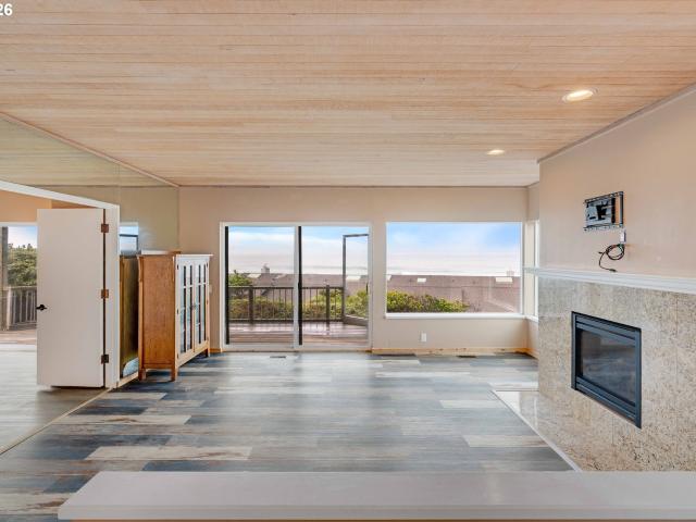 Condo for sale in Oregonia