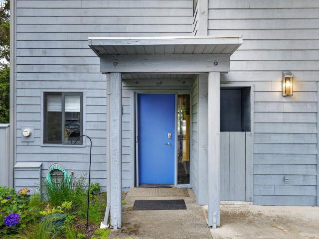 Condo for sale in Oregonia