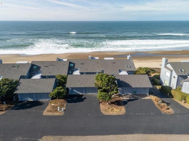 Condo for sale in Oregonia