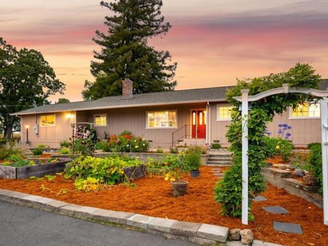 House for sale in Sebastopol, California
