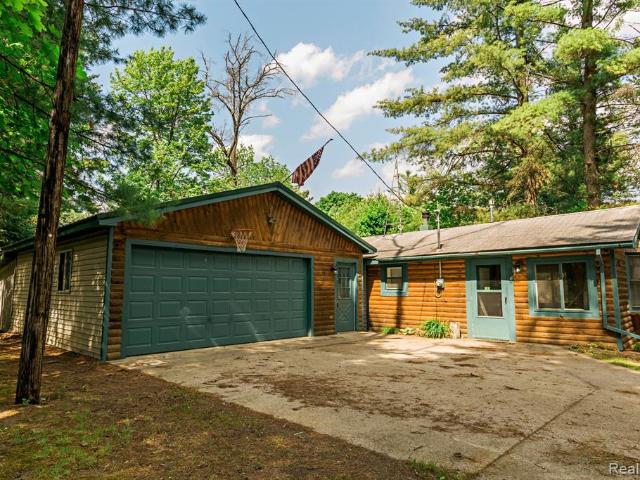 House for sale in Glennie