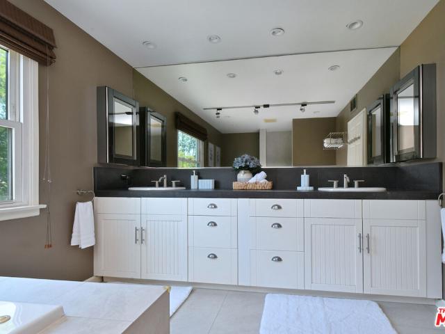 House for sale in Studio City Neighborhood Council District, Canoga Park