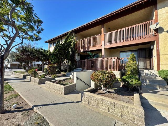 Townhouse for sale in Lawndale, California
