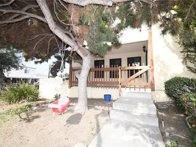 Townhouse for sale in Lawndale, California
