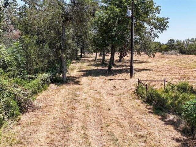 Land for sale in Lockhart, Texas