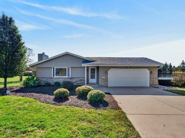 House for sale in Village of Richfield, Washington County
