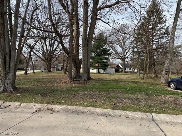 Condo for sale in North Olmsted, Ohio