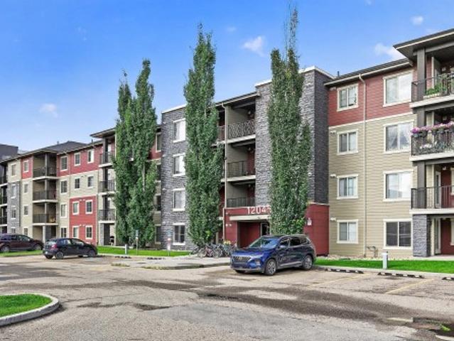 Condo for sale in Heritage Point, Edmonton