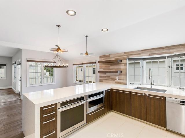Property for rent in Corona Del Mar, California