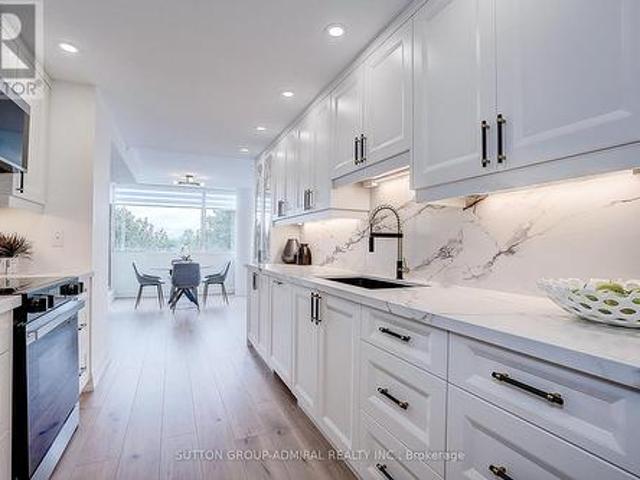 Condo for sale in Richmond Hill, Golden Horseshoe