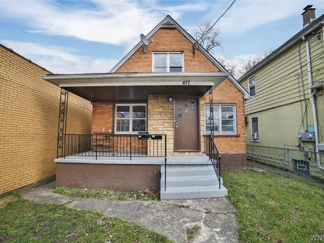 House for sale in Niagara, New York