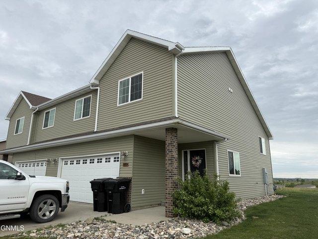 Townhouse for sale in Watford City, North Dakota