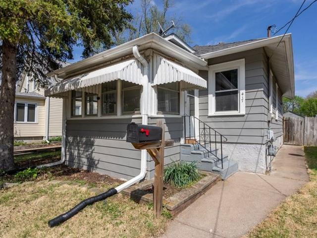 House for sale in Silvis, Illinois
