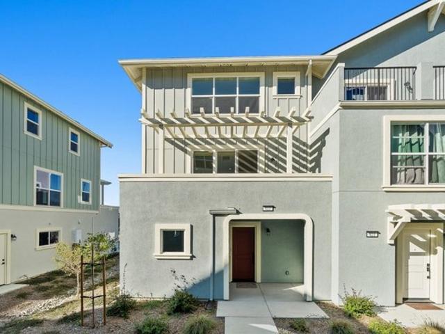 Townhouse for sale in Freedom, California