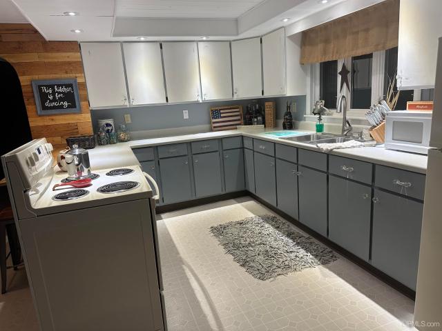 House for sale in Caspian, Michigan