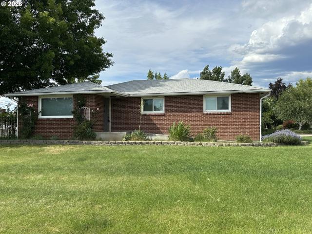 House for sale in Goldendale, Washington