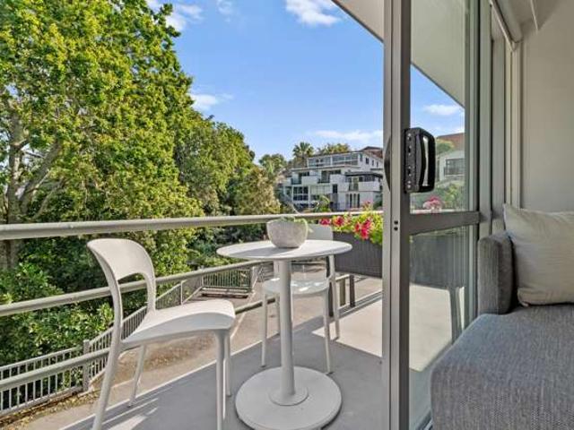 Apartment for sale in Auckland, Oroua County