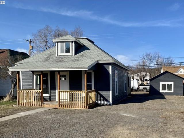 House for sale in Goldendale, Washington
