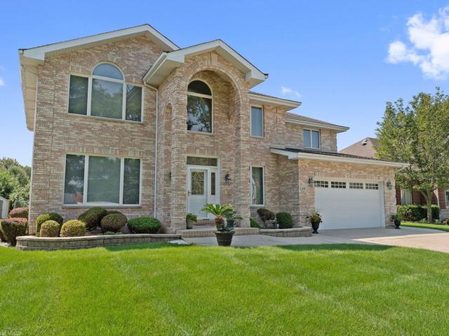 House for sale in Arlington Heights, Illinois