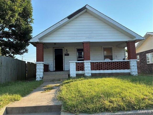 House for sale in Cottage Hills, Illinois