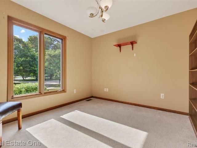 House for sale in Troy, Michigan