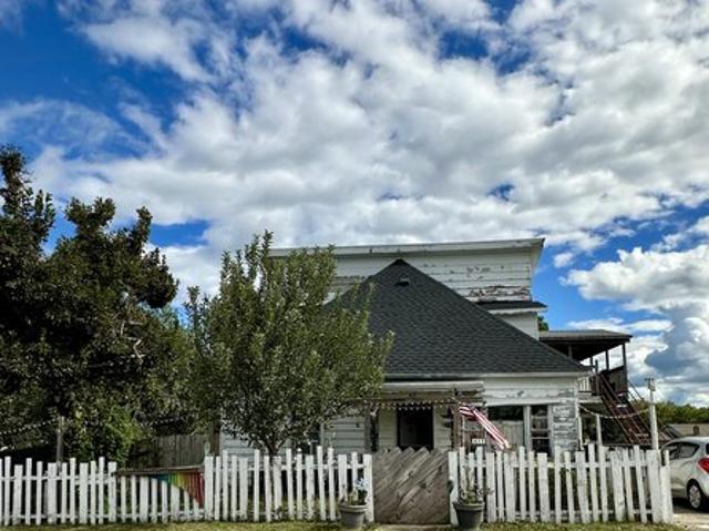 House for sale in Williamsburg, Whitley County