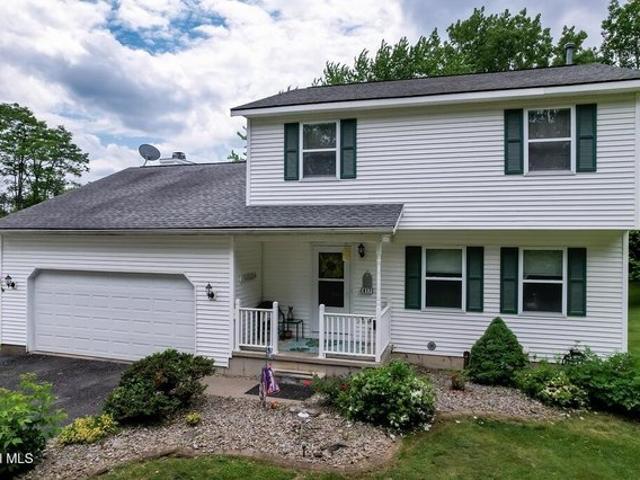 House for sale in Guilderland, New York