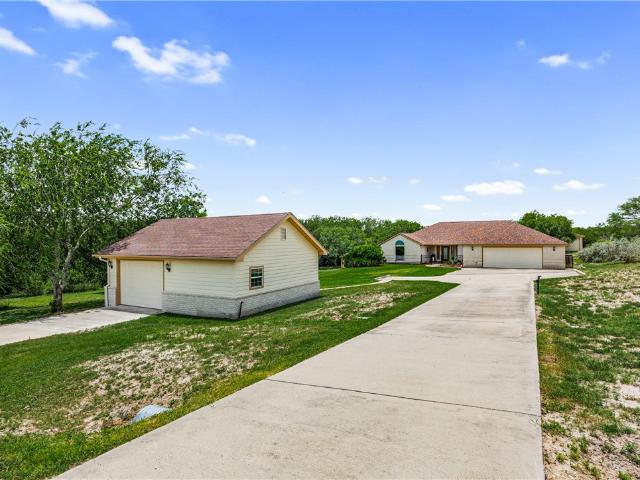 House for sale in Sandia