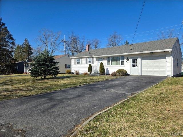 House for sale in Oneida, New York