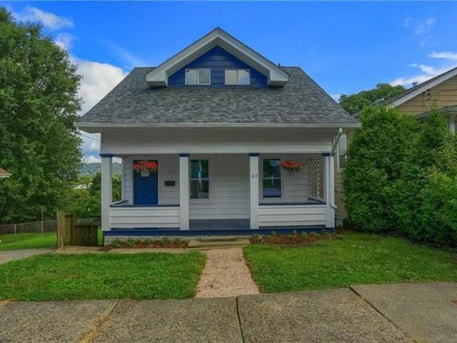 House for sale in Coraopolis, Pennsylvania