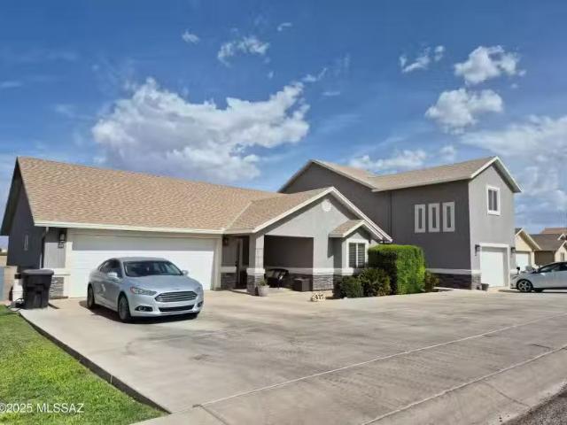 House for sale in Safford