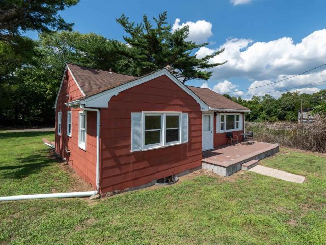 House for sale in Mount Pleasant, Pleasantville